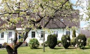 Гостиница Pension Gestüt Lindenhof  Темплин